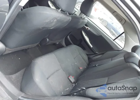 2010 Toyota Corolla S z USA, uszkodzony, nr VIN 2T1BU4EE9AC333412